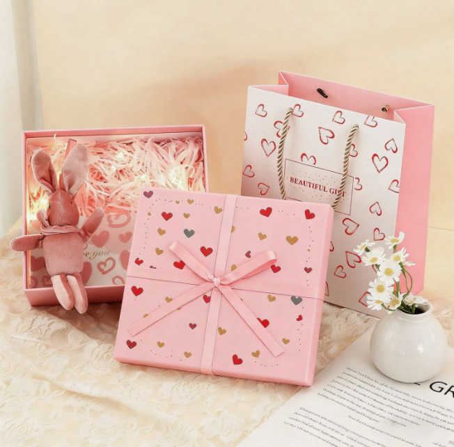 Heaven and Earth Cover Cylindrical Wedding Candy Box Wedding Accompaniment Gift Box