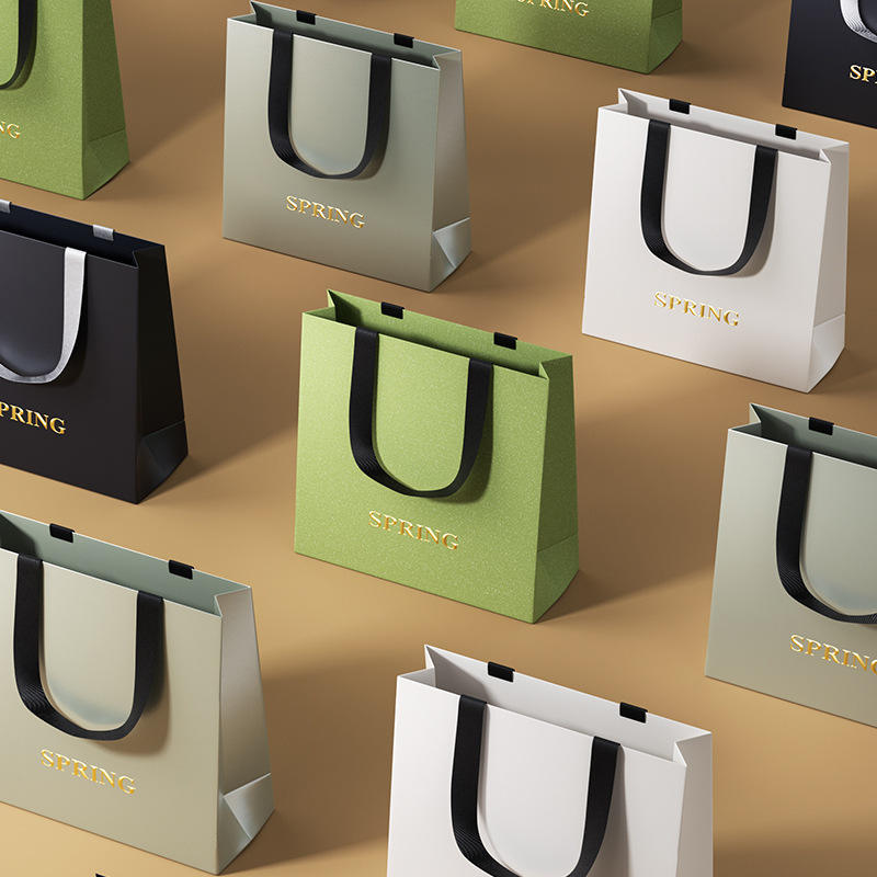 Custom Wholesale Paper Shopping Bags Logo Printed Luxury Gift Paper Bag Packaging With Handle